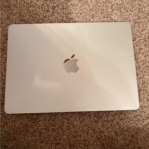 Apple MacBook in Sleek Silver